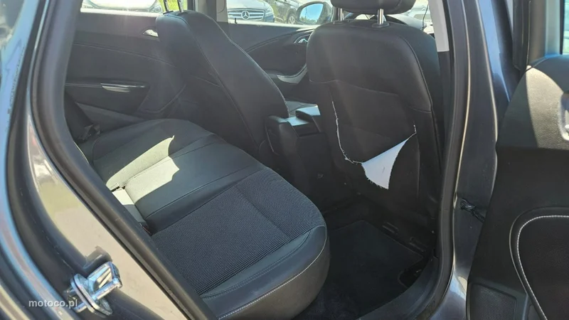 Opel Astra J 16