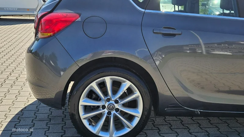 Opel Astra J 19