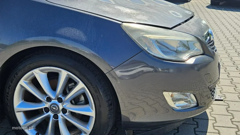 Opel Astra J 23