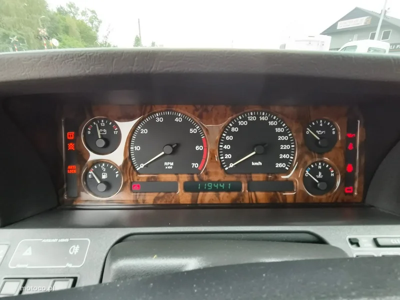 Jaguar XJ 13