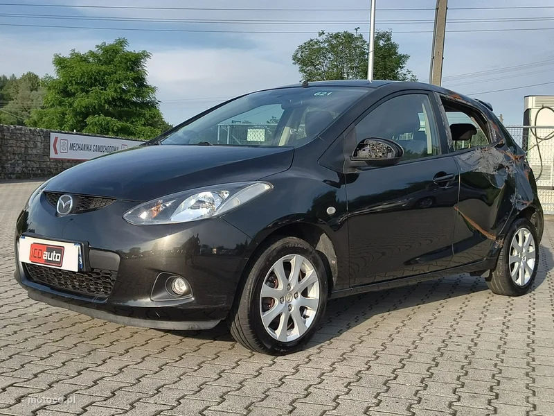 Mazda 2 3