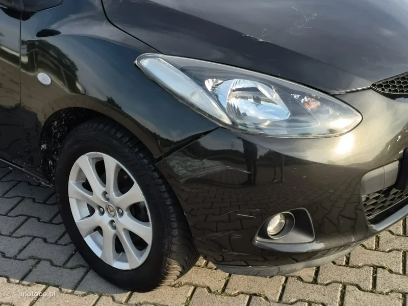 Mazda 2 22