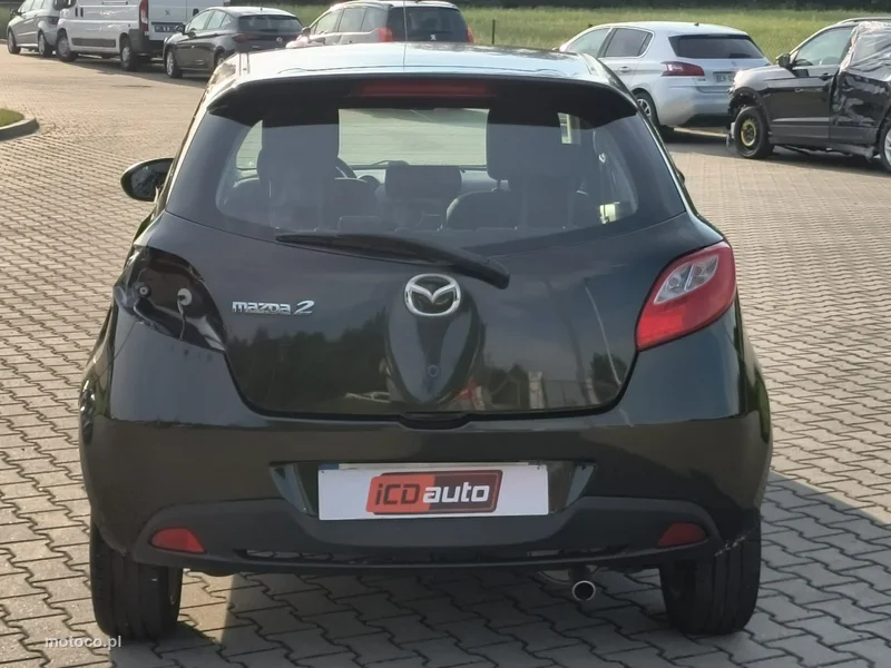 Mazda 2 6