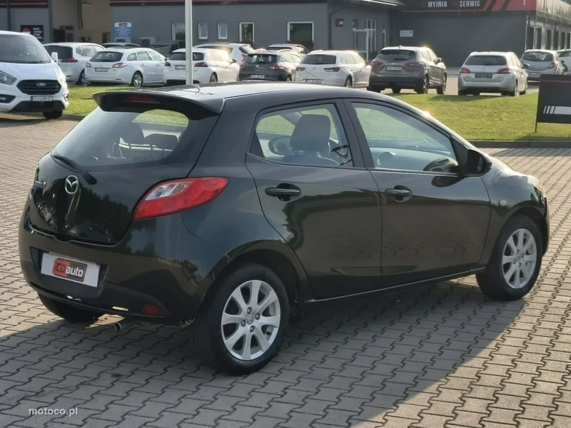 Mazda 2 7