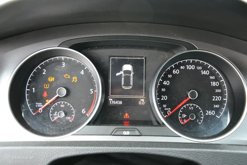 Volkswagen Golf VII 13