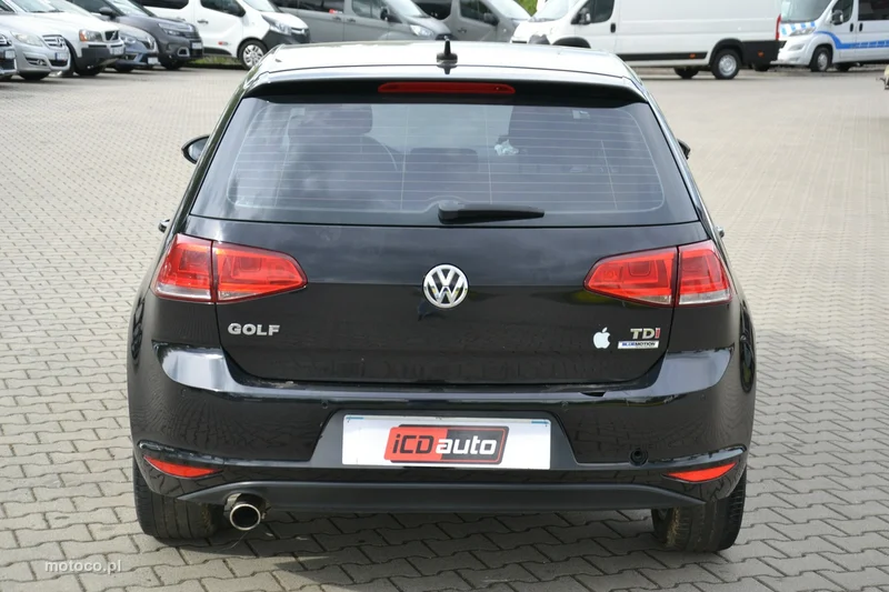 Volkswagen Golf VII 6