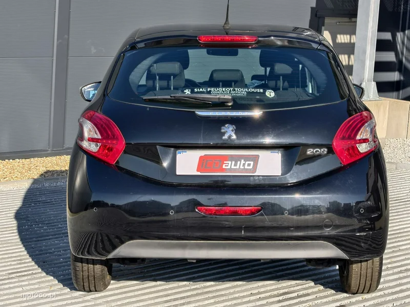 Peugeot 208 6