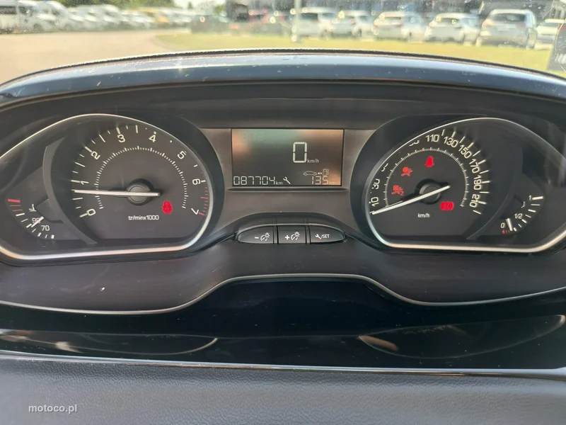 Peugeot 208 14