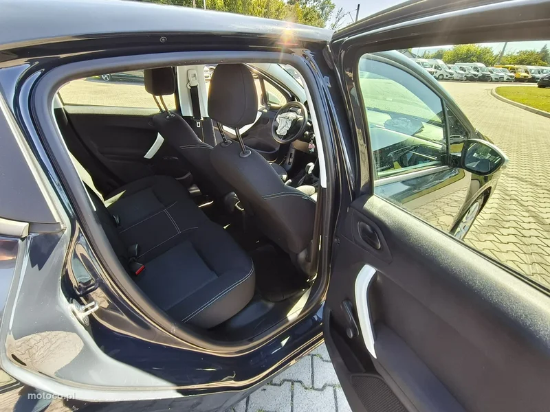 Peugeot 208 16