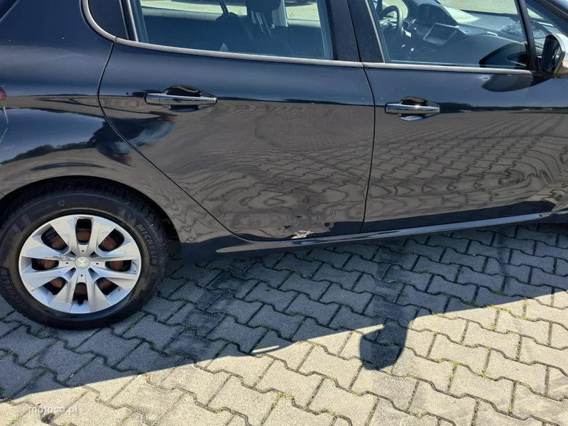 Peugeot 208 18