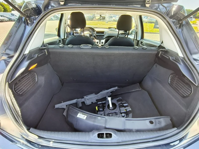 Peugeot 208 24