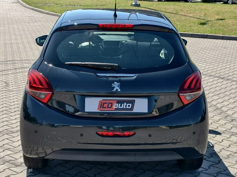 Peugeot 208 6