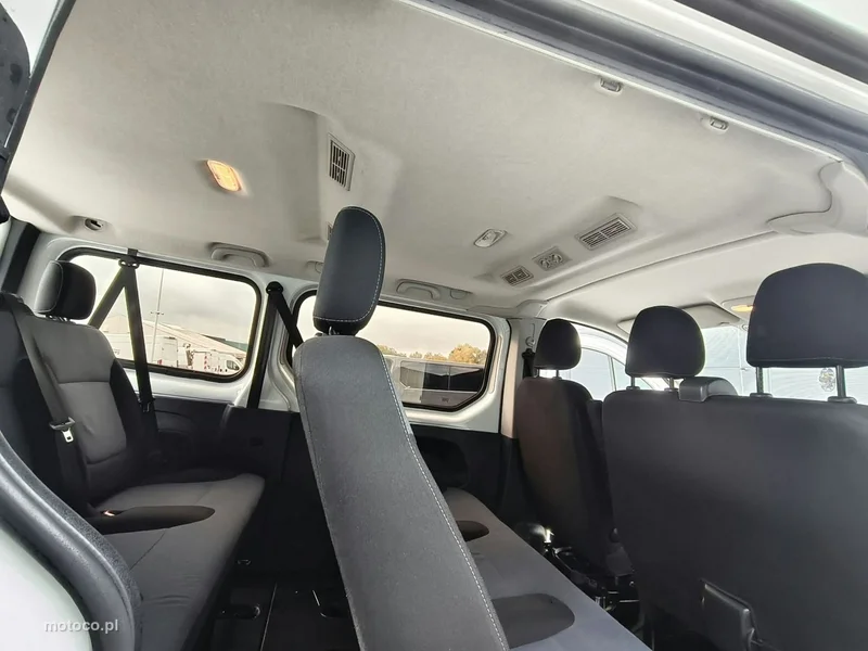 Opel Vivaro 17