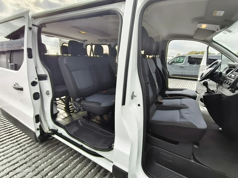 Opel Vivaro 20