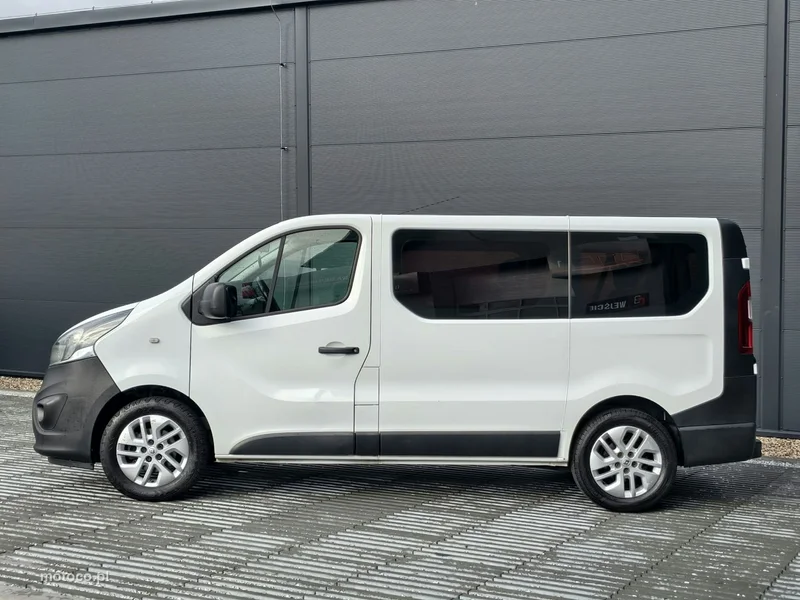 Opel Vivaro 4