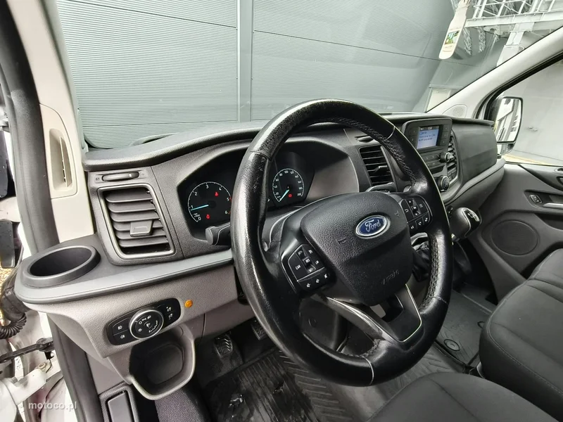 Ford Transit Custom 12