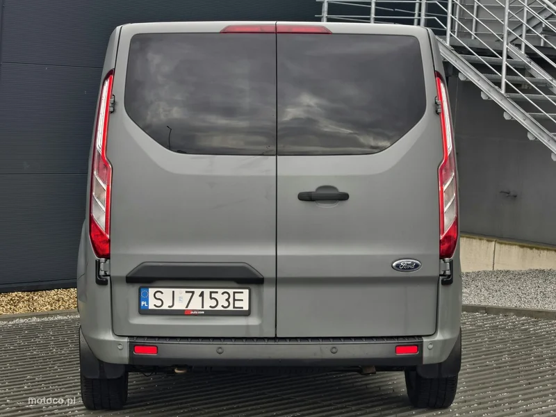 Ford Transit Custom 6
