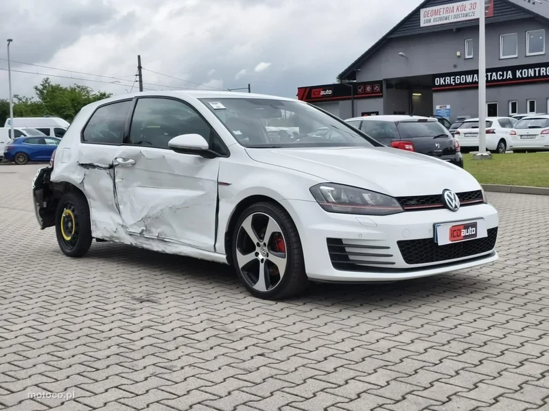 Volkswagen Golf VII