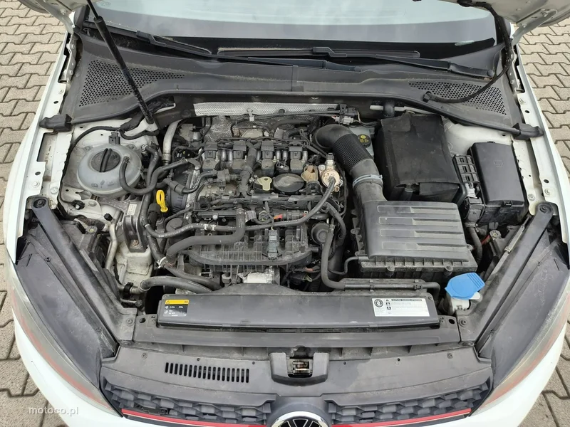 Volkswagen Golf VII 22
