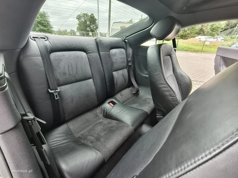 Audi TT 8N 16