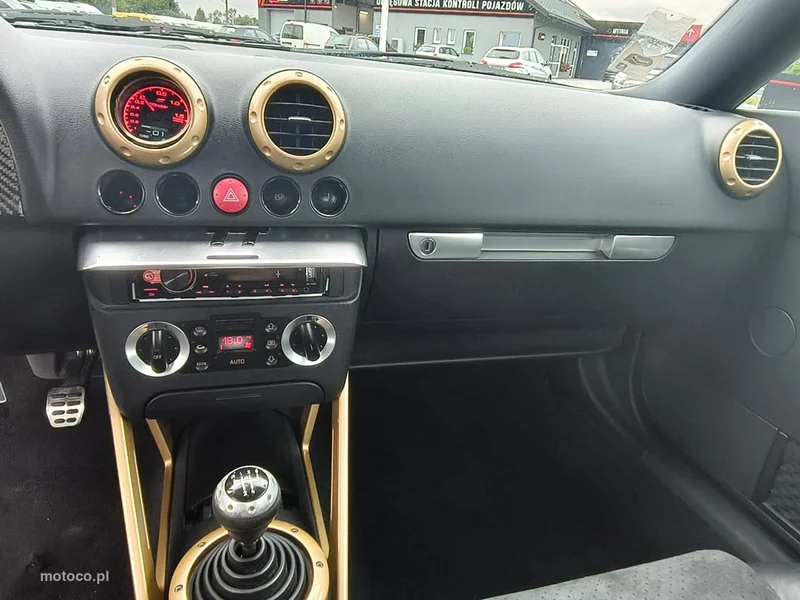 Audi TT 8N 13