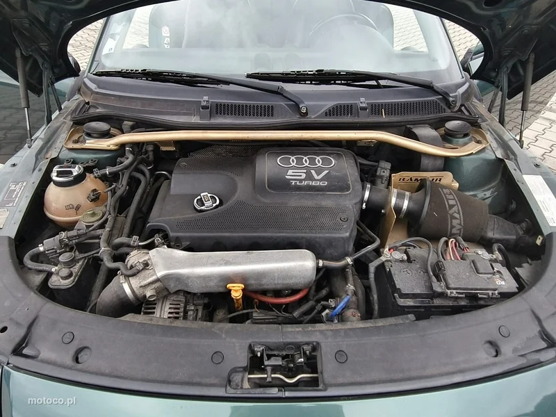 Audi TT 8N 21