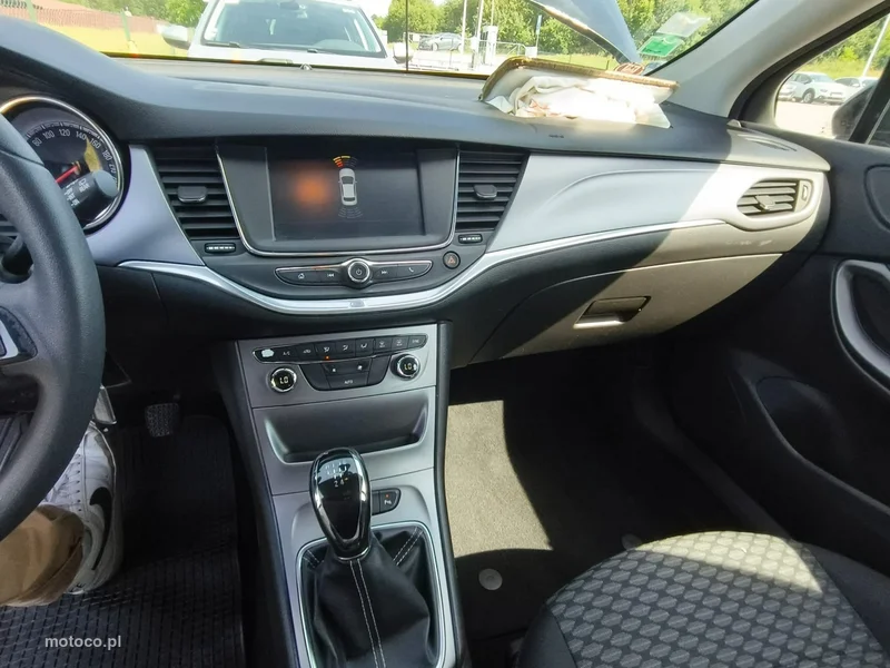 Opel Astra J 12