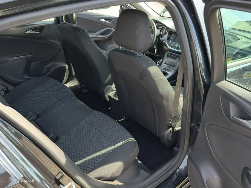 Opel Astra J 16
