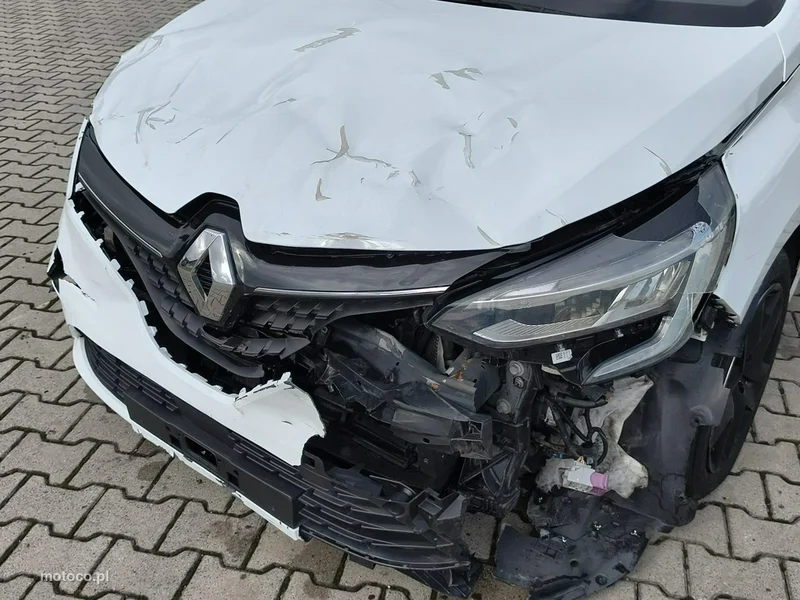 Renault Clio V 22