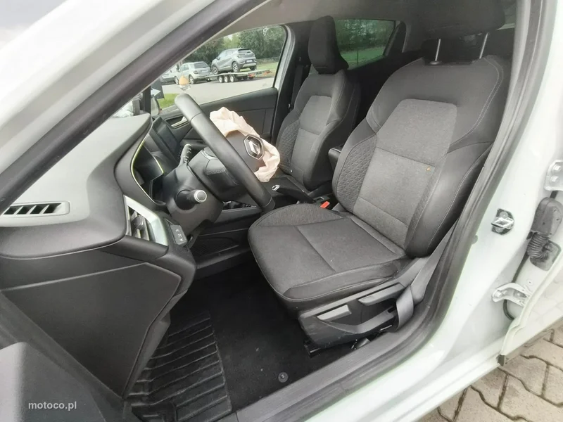 Renault Clio V 9
