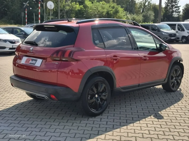 Peugeot 2008 7