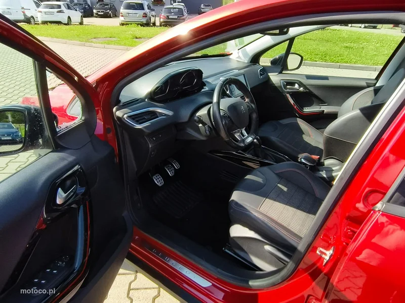 Peugeot 2008 9