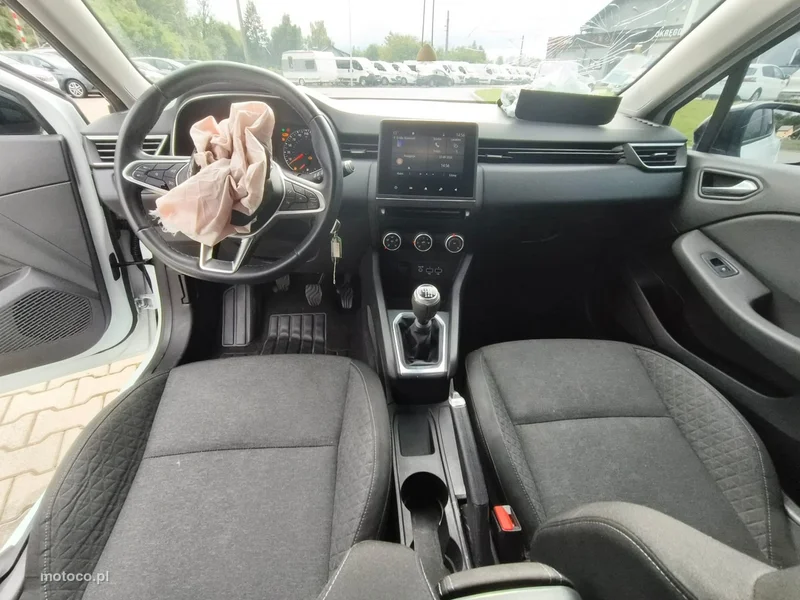 Renault Clio V 11