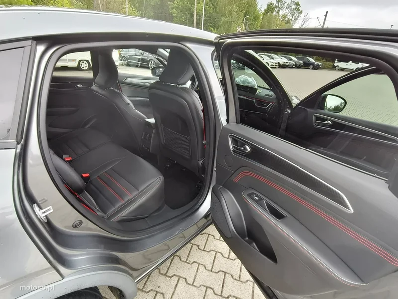 Renault Arkana 16