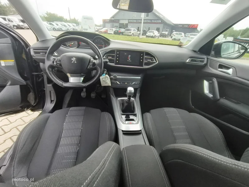 Peugeot 308 11