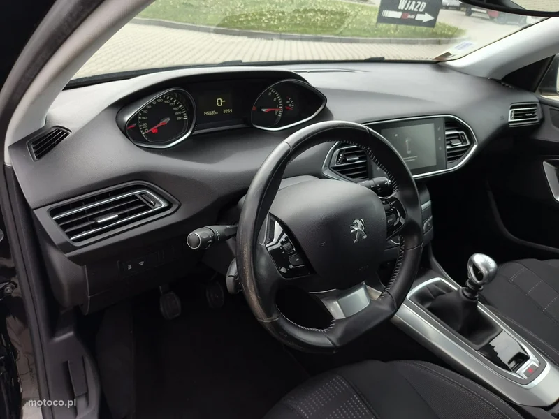 Peugeot 308 10