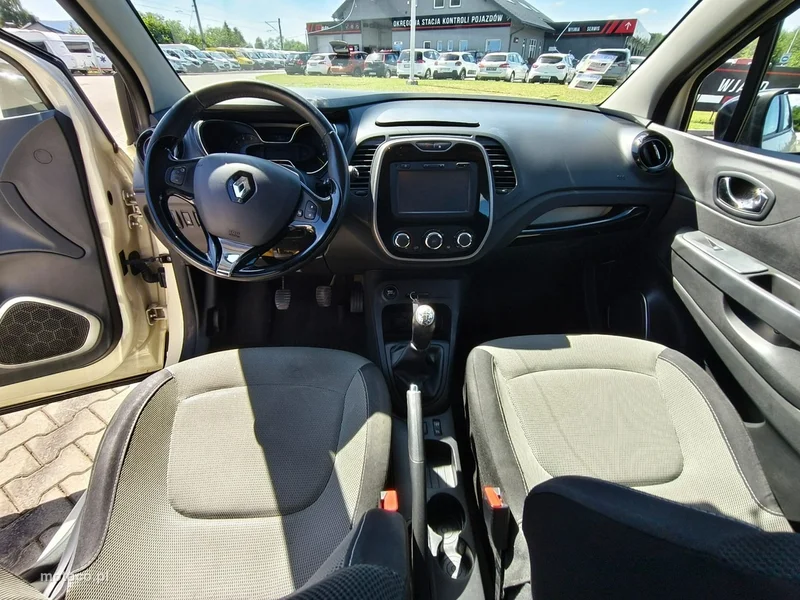 Renault Captur I 11