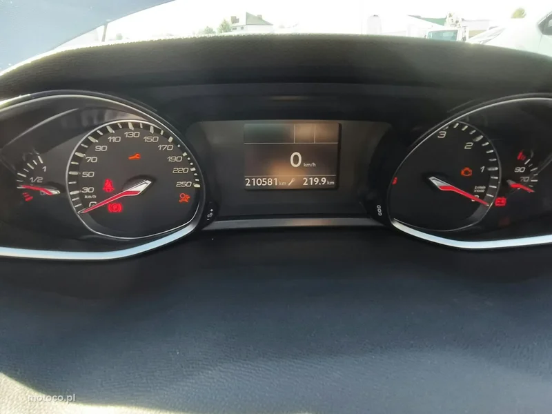 Peugeot 308 13