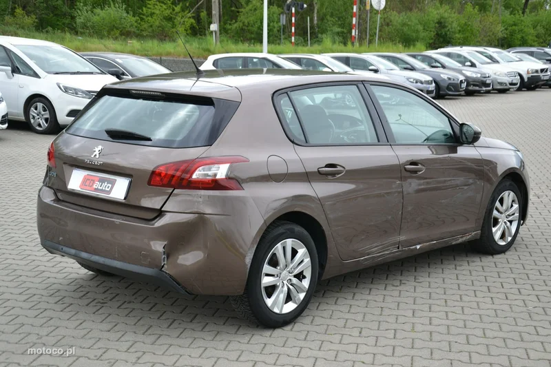 Peugeot 308 7