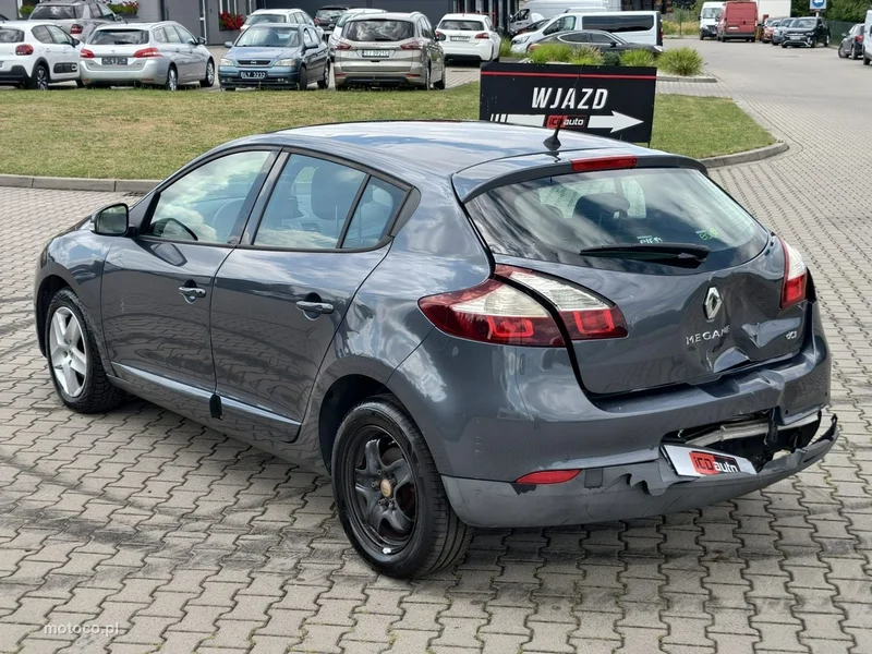 Renault Megane III 5