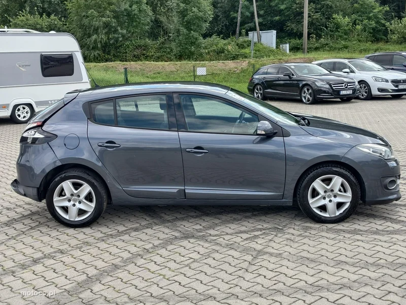 Renault Megane III 8