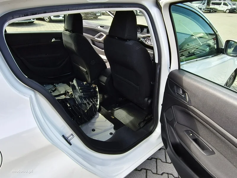 Peugeot 308 11