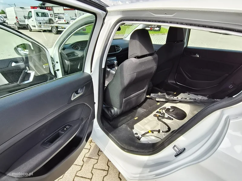 Peugeot 308 24