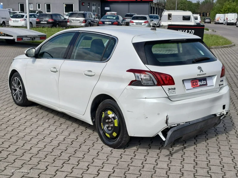 Peugeot 308 5