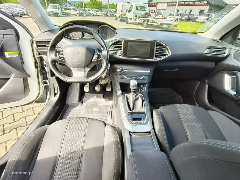 Peugeot 308 9