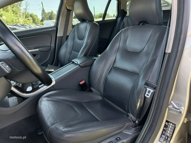 Volvo V60 13