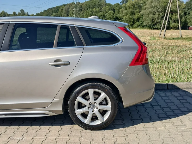 Volvo V60 22