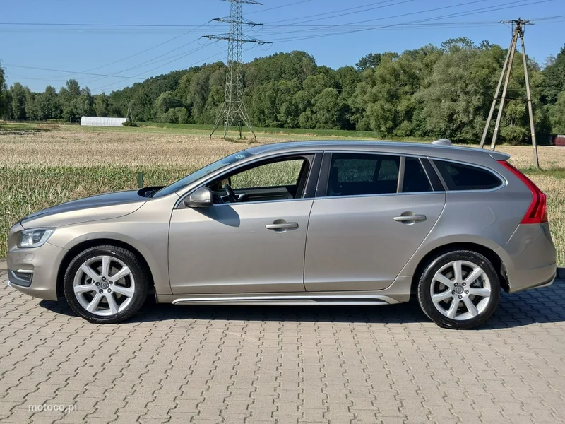 Volvo V60 4