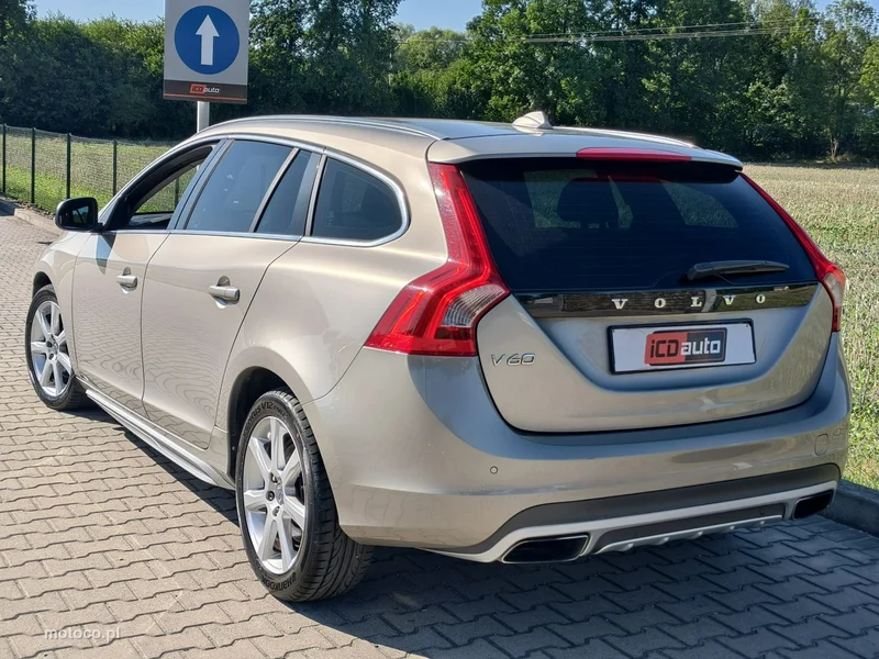 Volvo V60 5