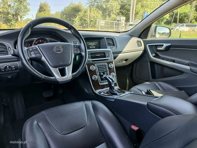 Volvo V60 9